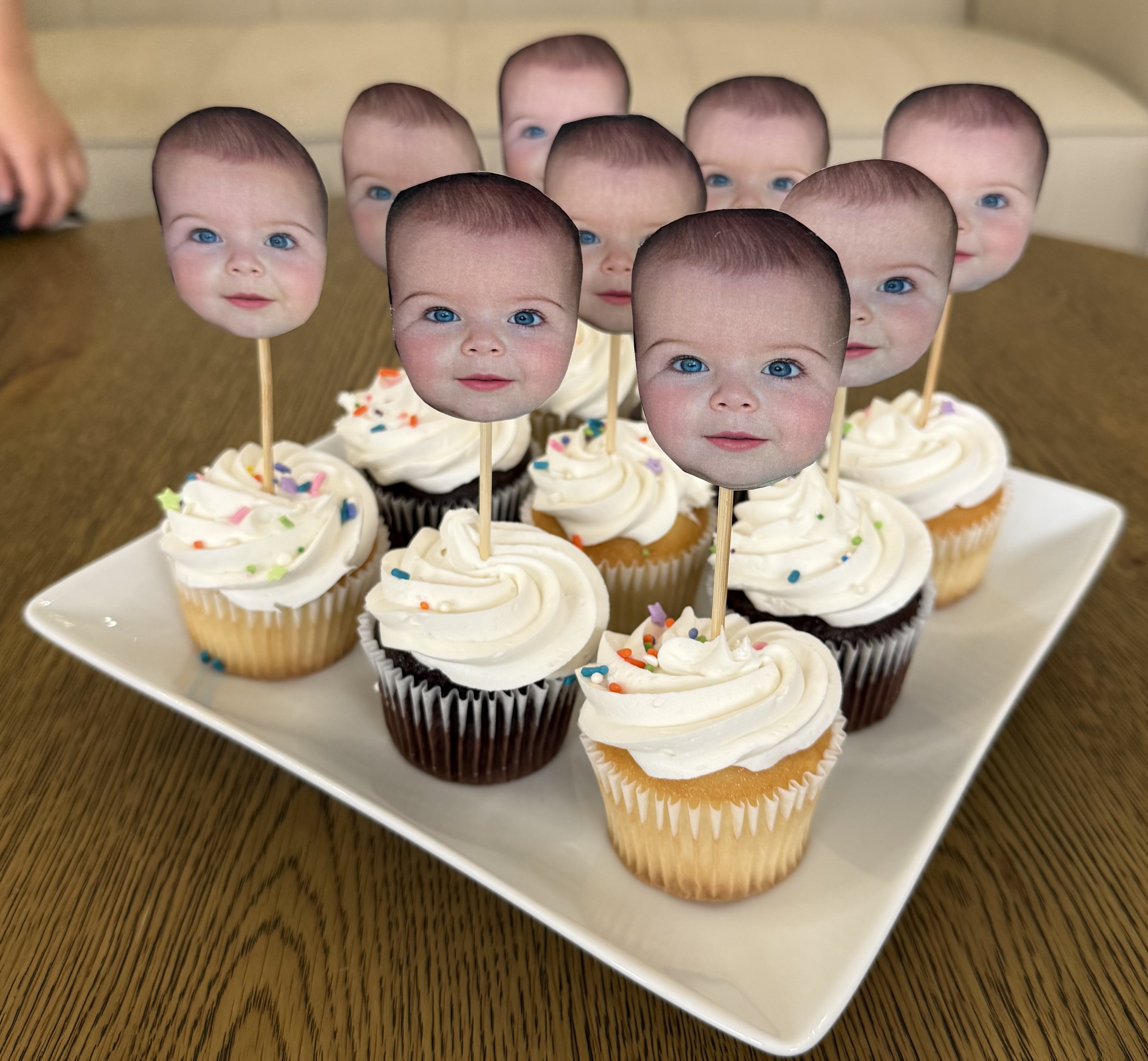 Face cupcake toppers